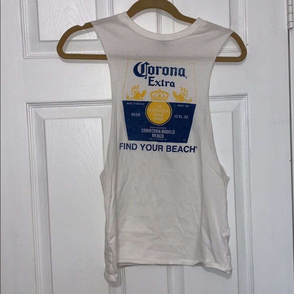 White corona muscle tee